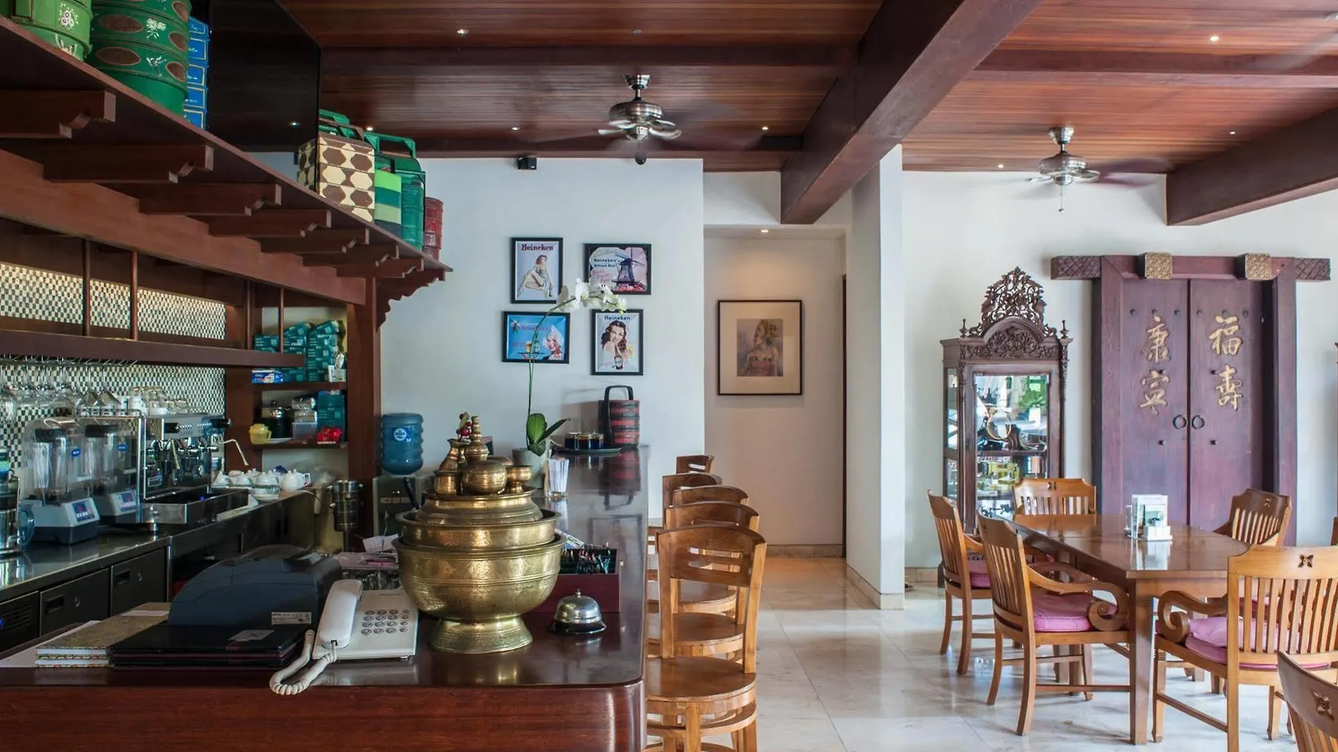 Koenokoeni Villa Seminyak  Indonesia