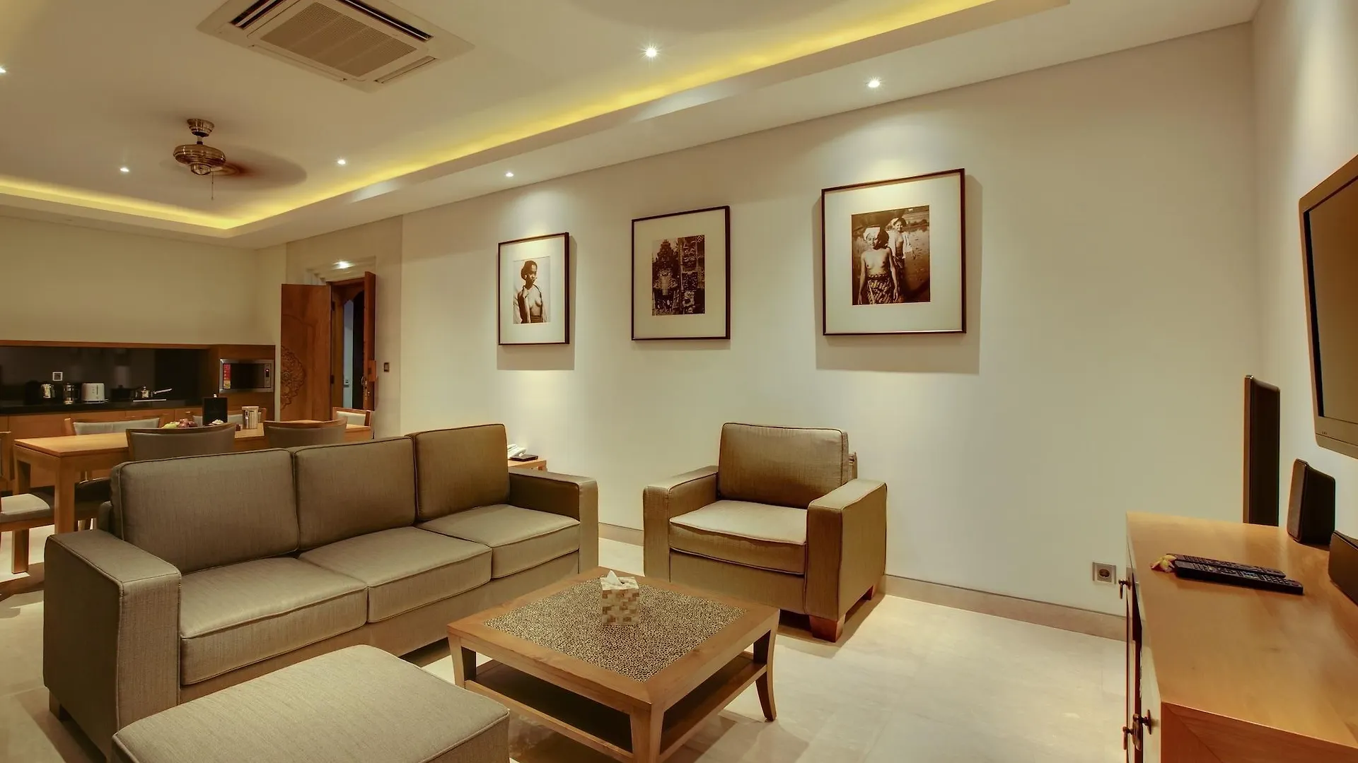 Koenokoeni Villa Seminyak  0*, Seminyak (Bali)