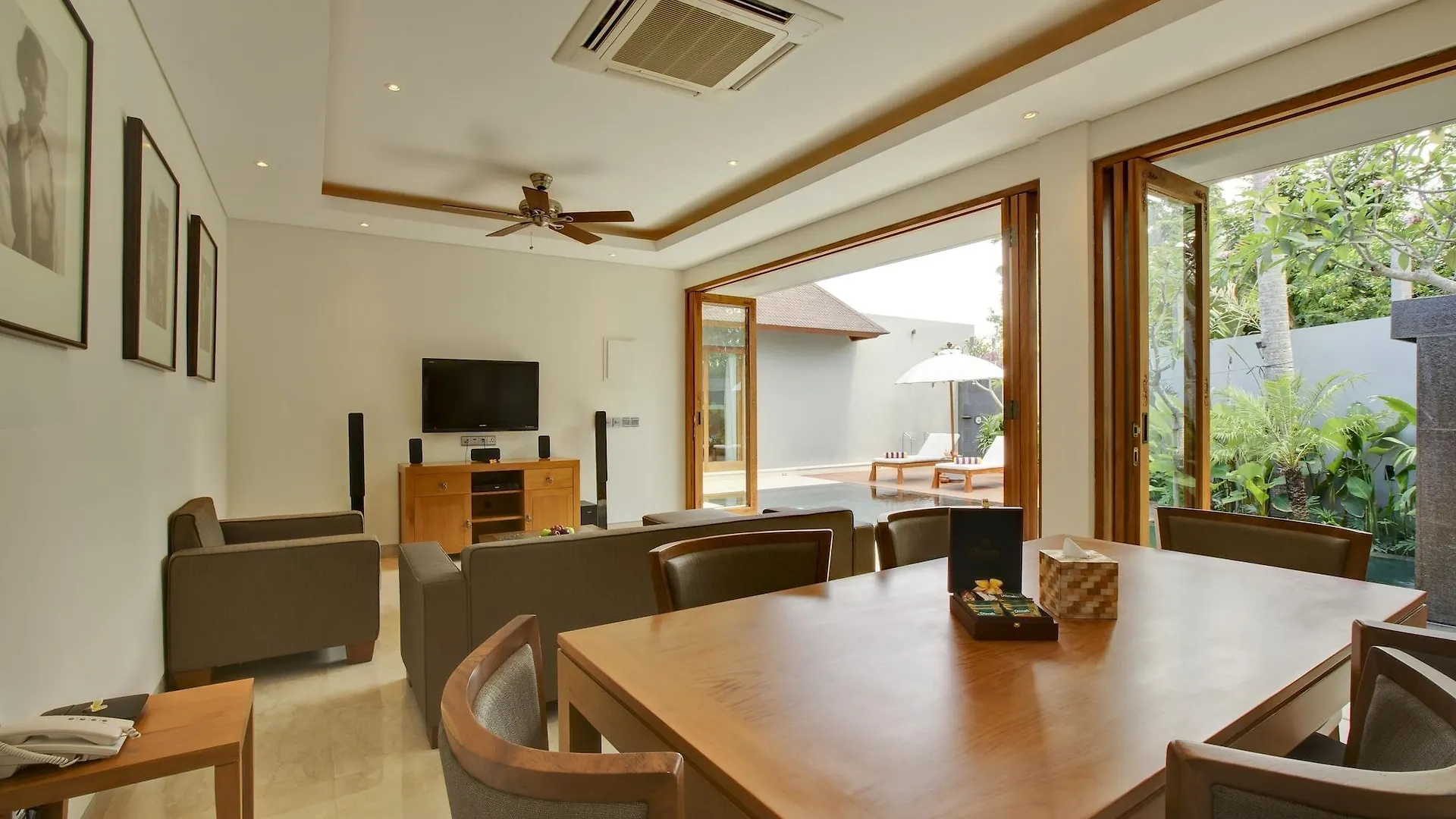 Koenokoeni Villa Seminyak  Indonesia