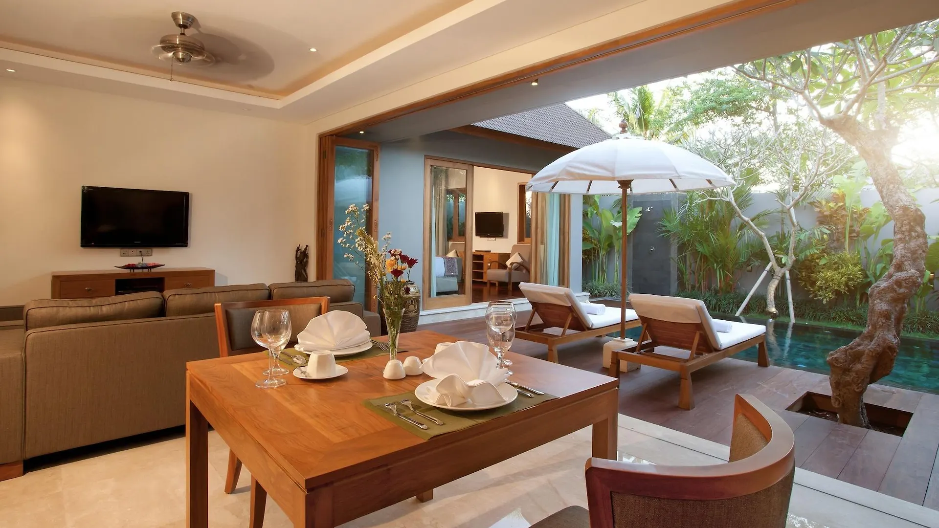 Koenokoeni Villa Seminyak  Seminyak (Bali)