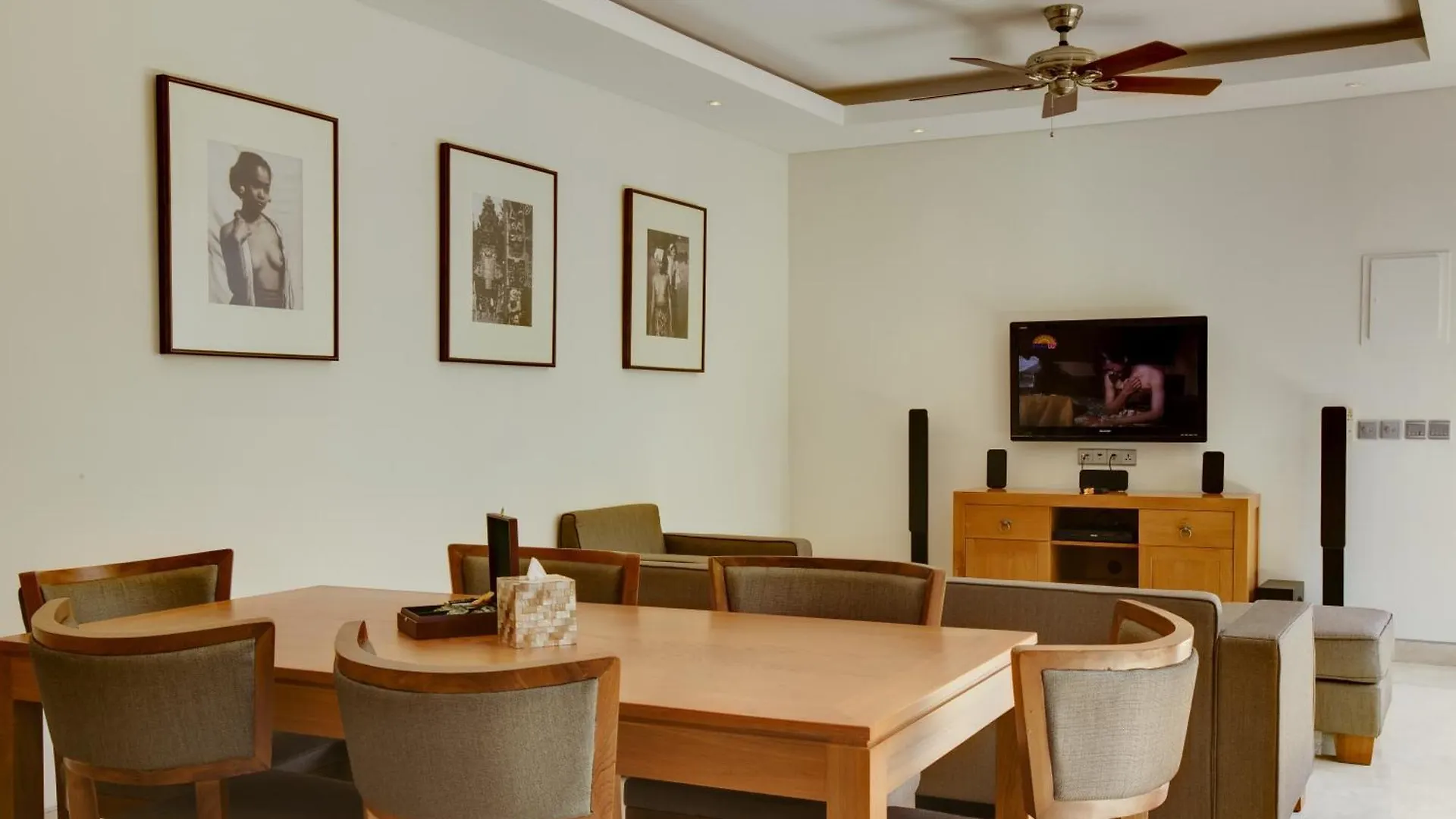 Koenokoeni Villa Seminyak  Indonesia