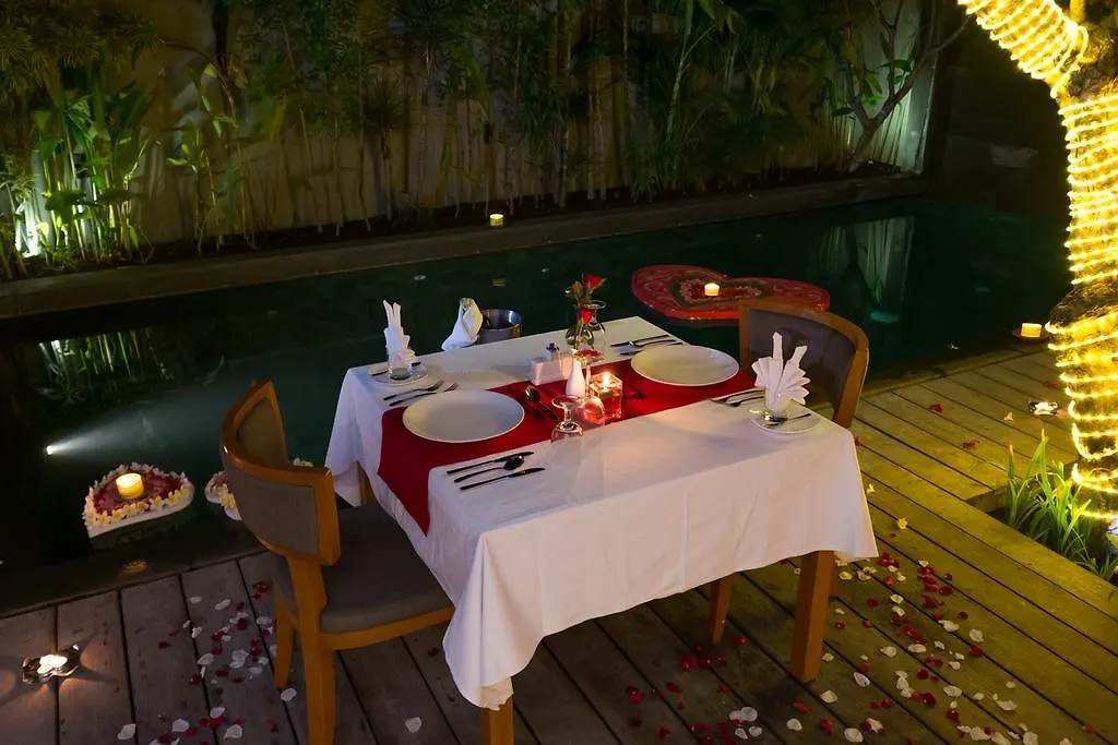 Koenokoeni Villa Seminyak