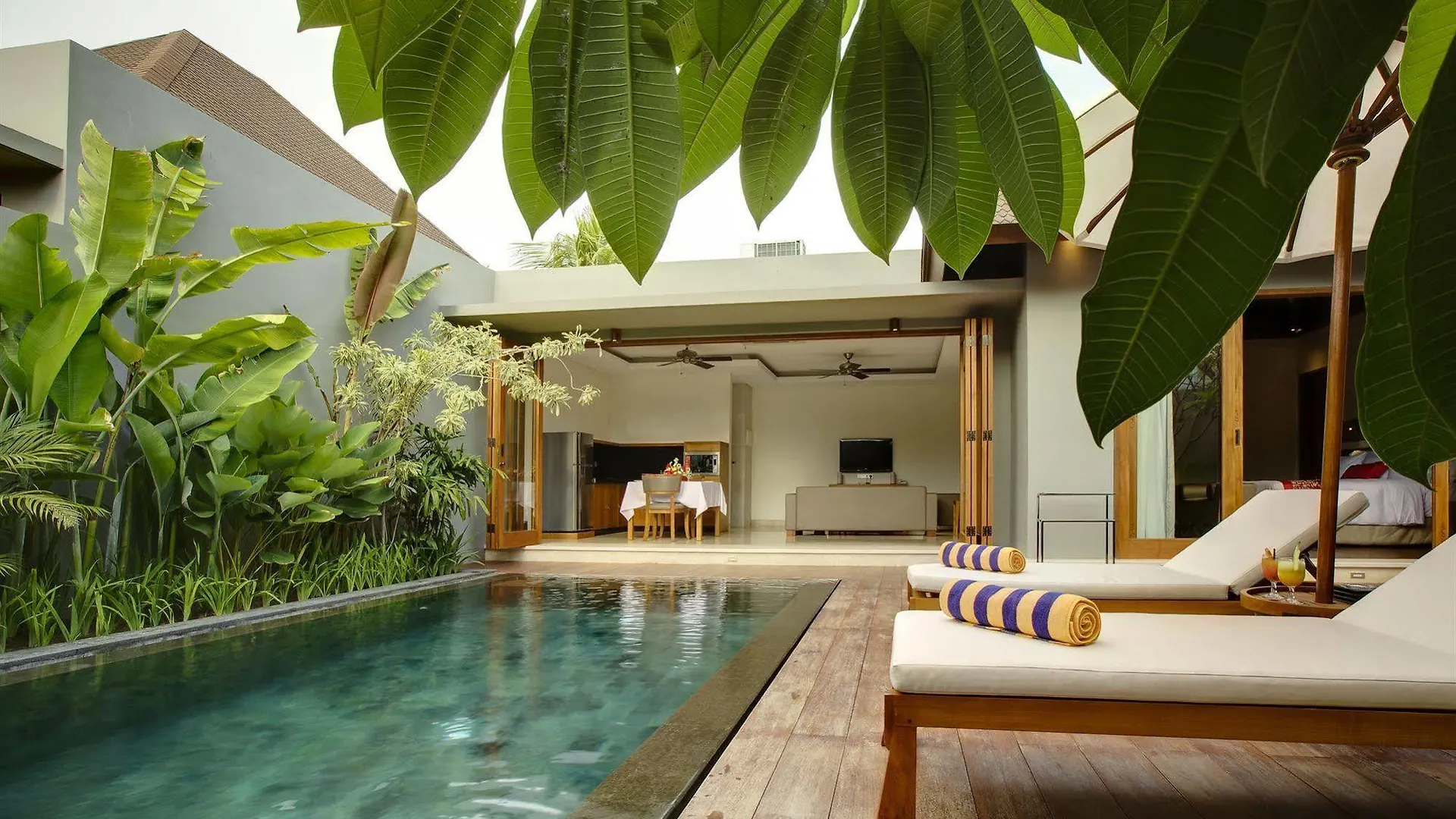 Koenokoeni Villa Seminyak  Seminyak (Bali)