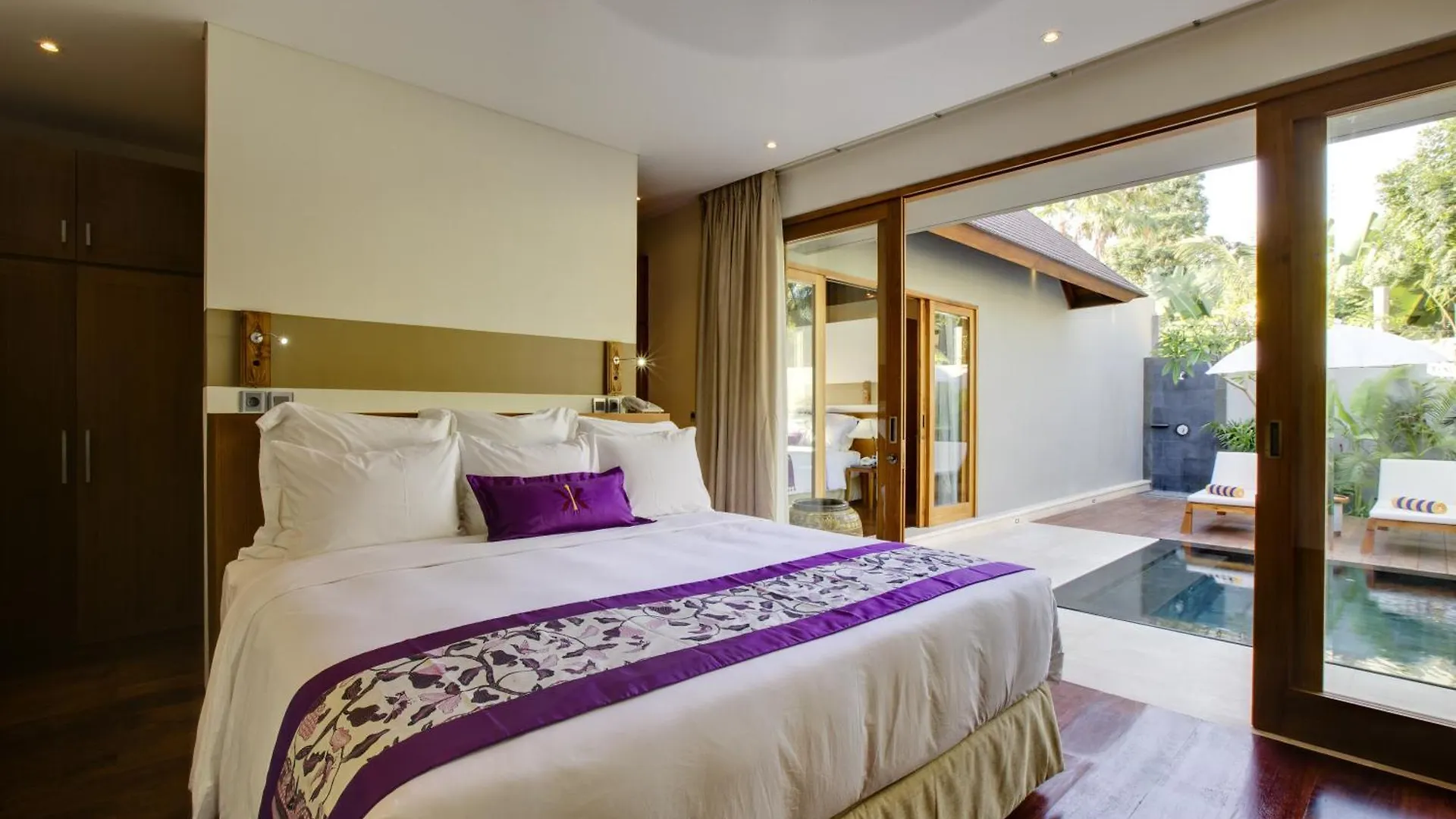 Koenokoeni Villa Seminyak   Seminyak (Bali)